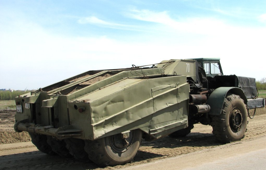 Скрепер МоАЗ 546 П